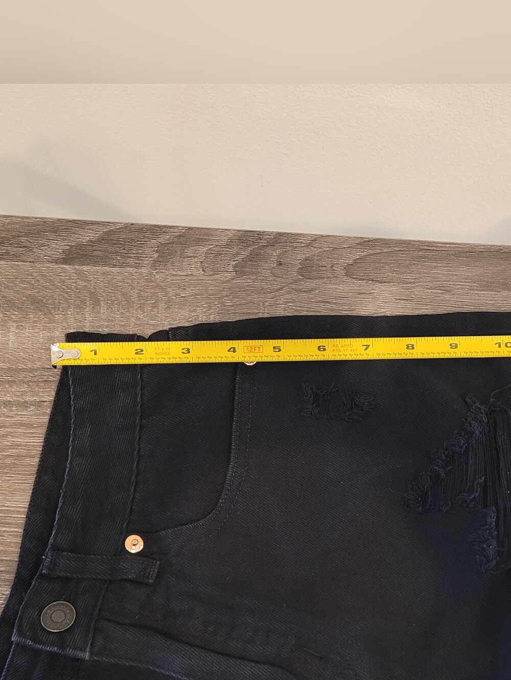 Signature8 Black Distressed Denim Jean Short Size S - Picture 6 of 9